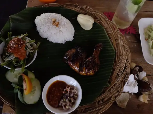 Gambar Makanan Warung Ninik Pedes 6