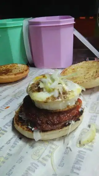 Daddy Burger Food Photo 2