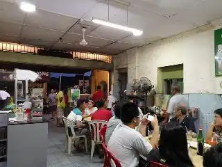 Kedai Makanan Dan Minuman Shanghai