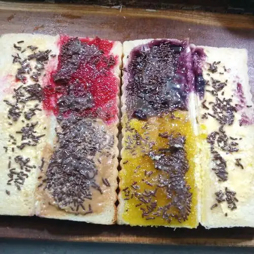 Gambar Makanan Roti Bakar Khas Bandung 7