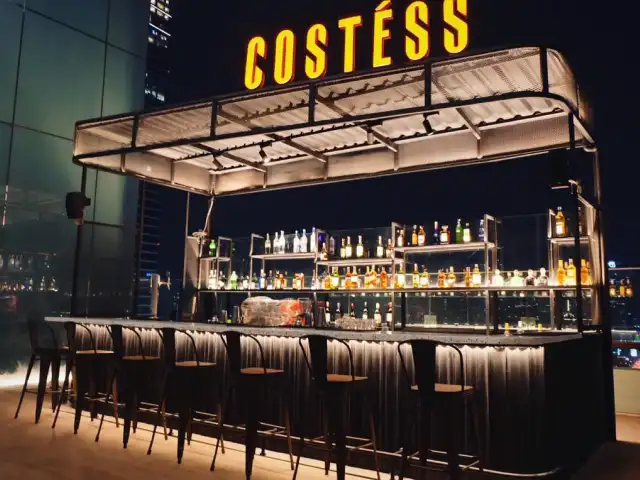 Gambar Makanan Costess Cafe & Bar 2