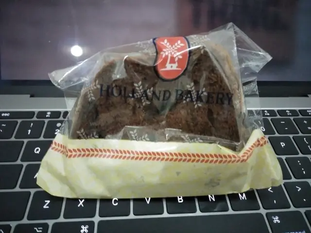 Gambar Makanan Holland Bakery 12