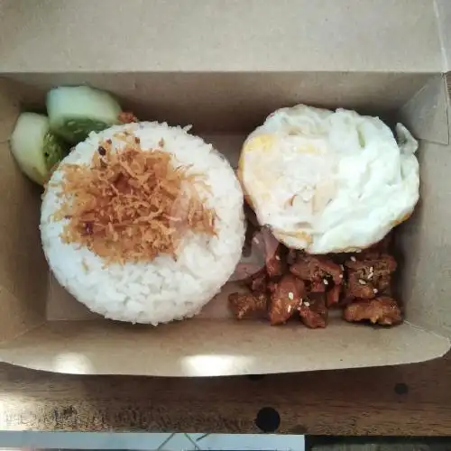 Gambar Makanan Nasi Kulit & Ayam Woku Ibu Utik, Kotagede  9