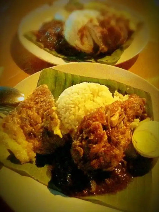 Nasi Lemak Famous Food Photo 15