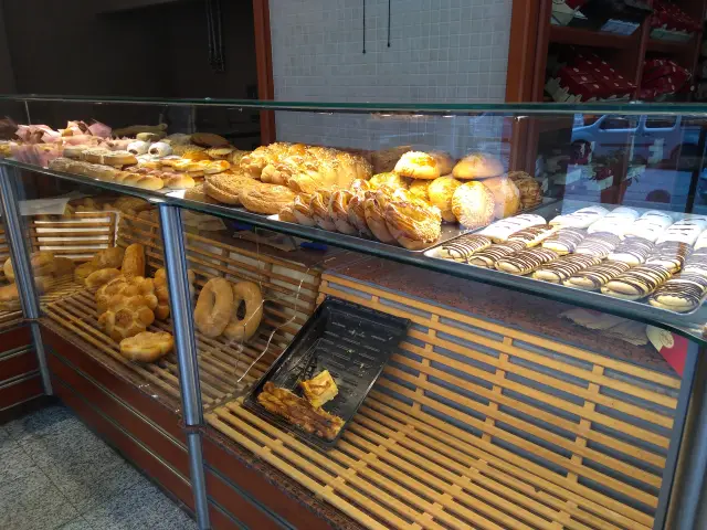Tüylüoğlu Ekmek & Pasta'nin yemek ve ambiyans fotoğrafları 2