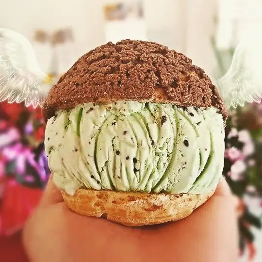 Hokkaido Ice Cream Puff