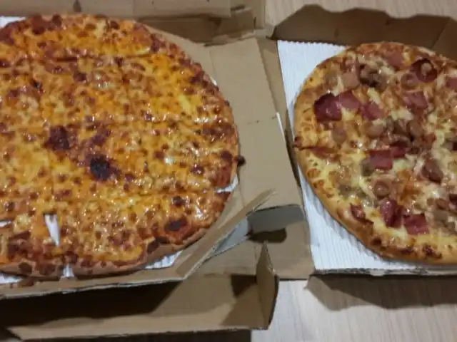 Gambar Makanan Domino Pizza 8