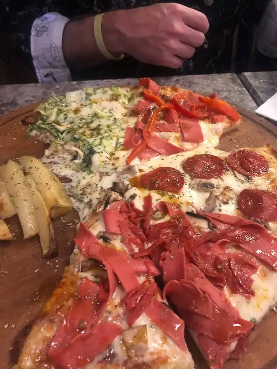 Pizza Argentina'nin yemek ve ambiyans fotoğrafları 66