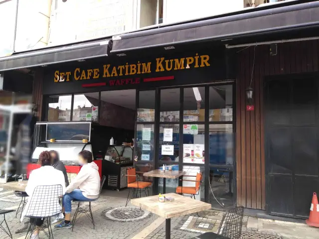 Set Cafe Katibim Kumpir & Waffle'nin yemek ve ambiyans fotoğrafları 2
