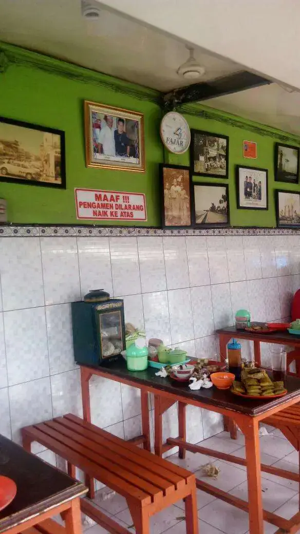 Gambar Makanan Coto Makassar Daeng Sija 1