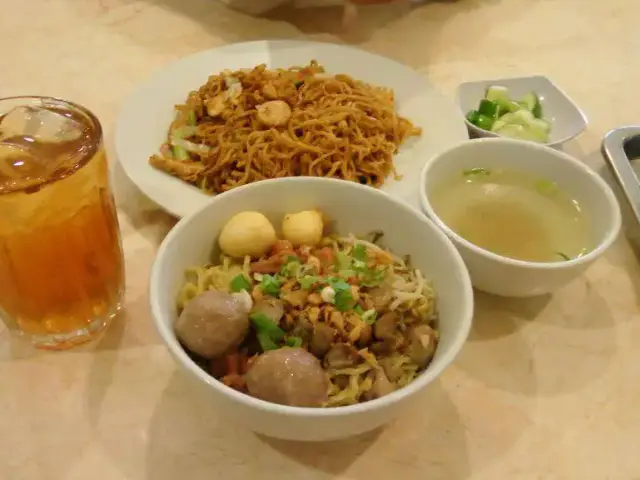 Gambar Makanan Bakmi Golek 11