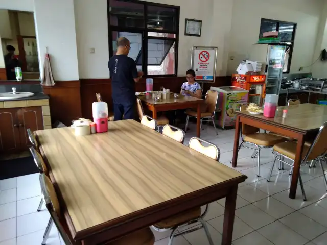 Gambar Makanan Restoran Rumah Gadang 10