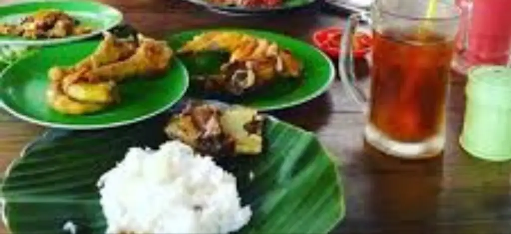 Gambar Makanan Warung Makan Kebon Ndhelik 10