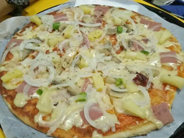 Alberto's Pizza Food Photo 6