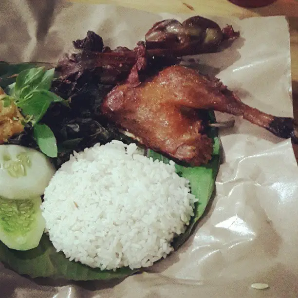 Gambar Makanan Bebek Goreng H. Slamet 7