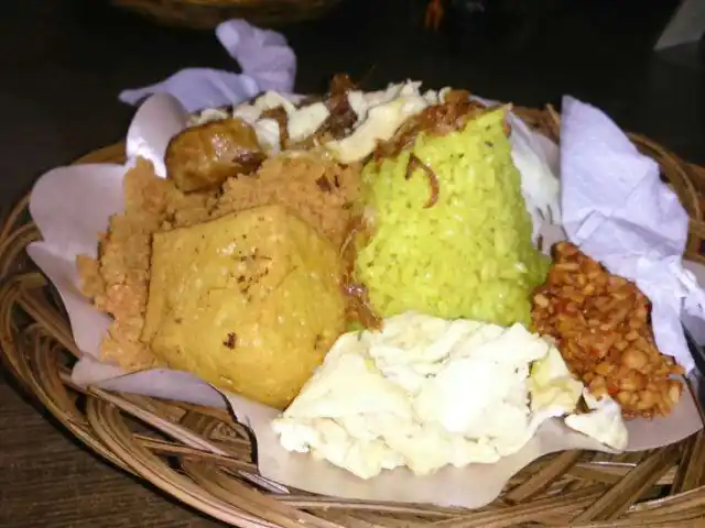 Gambar Makanan Nasi Kuning Plus Plus 16