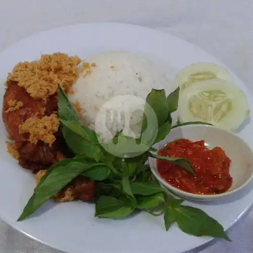 Gambar Makanan Gudeg dan Ayam Bacem Pawon Bu Noor, Sukun 14