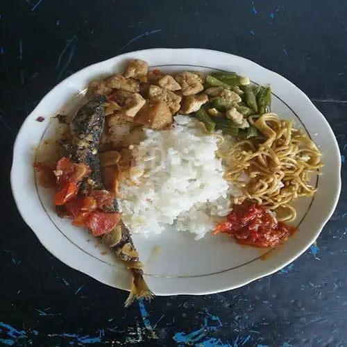 Gambar Makanan Warung Nasi Campur Jawa Muslim Cak Pur, Denpasar 10