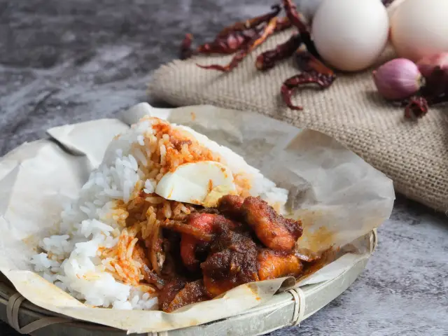 Nasi lemak pak abu (cyberjaya)