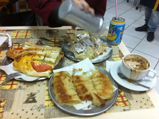 Kadıköy Merkez Börekçisi'nin yemek ve ambiyans fotoğrafları 12