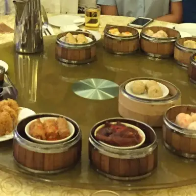 Golden Sun Seafood Restaurant