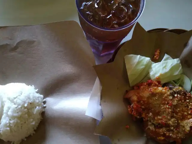 Ayam Gepuk Pak Gembus Food Photo 8