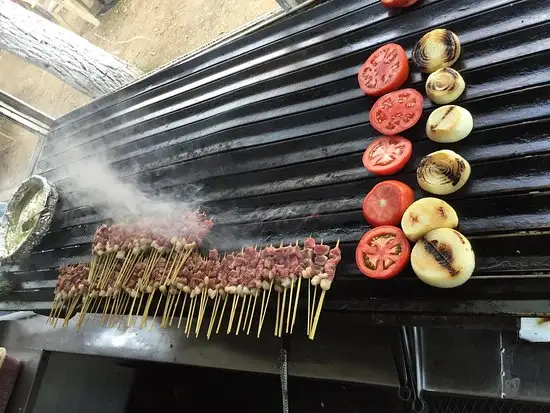 Efsane Necati Baba Çöp Şiş'nin yemek ve ambiyans fotoğrafları 4