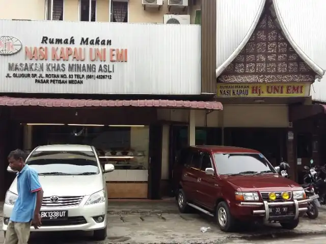 Gambar Makanan Nasi Kapau Hj Uni Emi 9