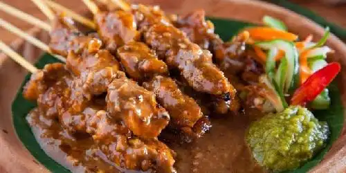 Sate Ayam Madura Mbak Ro, Lakar Santri