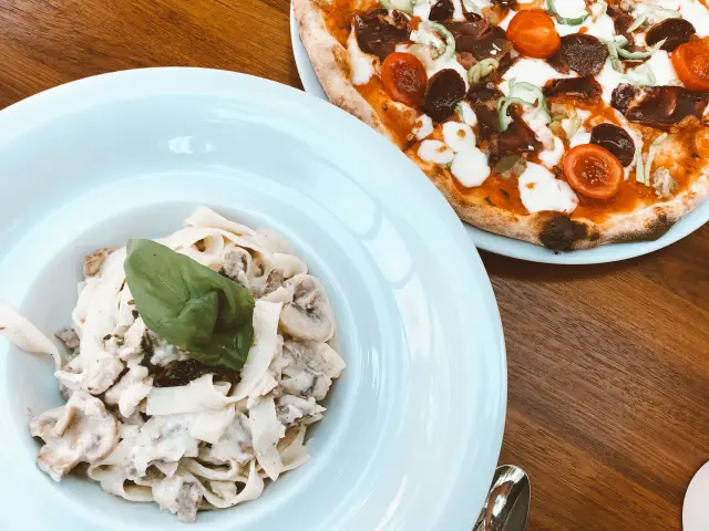 Emporio Pizza & Pasta'nin yemek ve ambiyans fotoğrafları 11