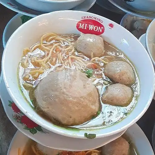 Gambar Makanan Warung Bakso Pradah, Danau Toba 16