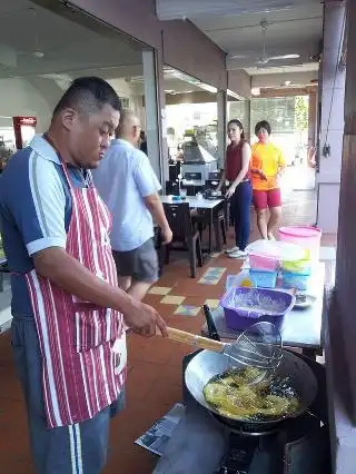 Tommy Bong Crispy Pisang Goreng Food Photo 2