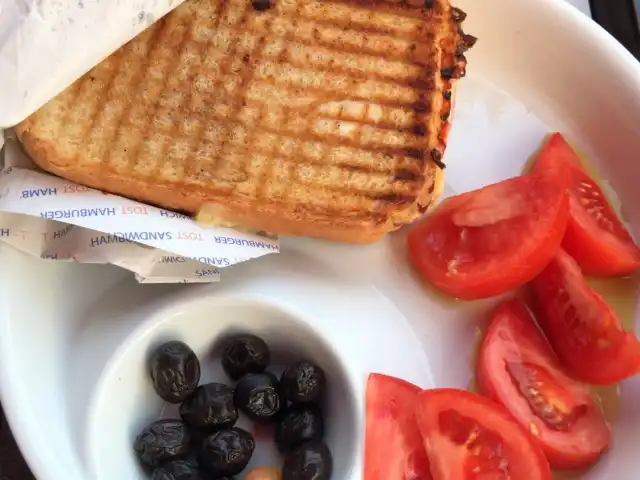 onbaşı ibo tost evi'nin yemek ve ambiyans fotoğrafları 2