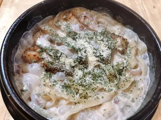 Bearsi Korean Pot Pasta & Chicken Food Photo 1
