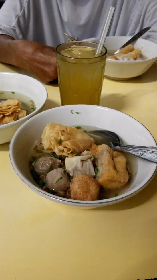 Gambar Makanan Bakso President 10