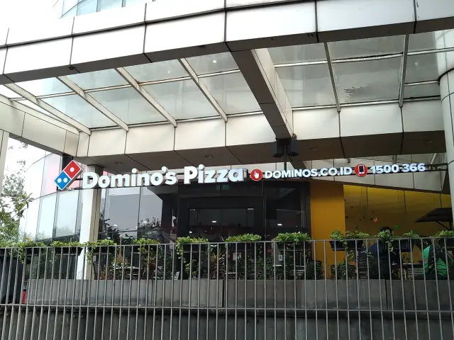 Gambar Makanan Domino's Pizza 4