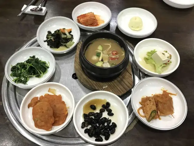 Korean B.B.Q Woo Ga Chon Food Photo 5