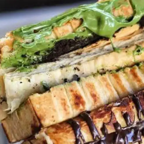 Gambar Makanan Disadona Roti Bakar Dan Croffle, Jl Trembesi 123 12