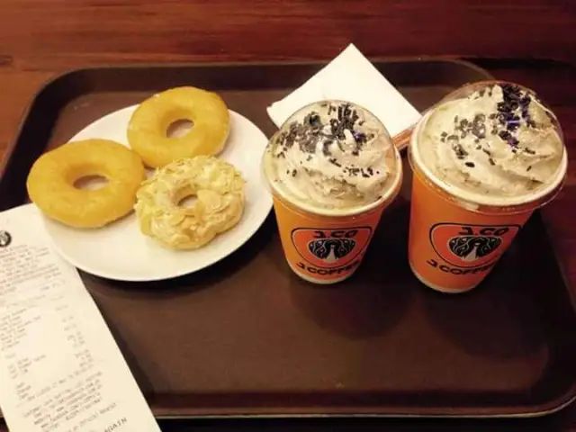 J.CO Donuts & Coffee Food Photo 15