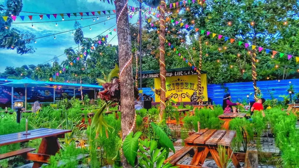 Bukit Senja Cafe