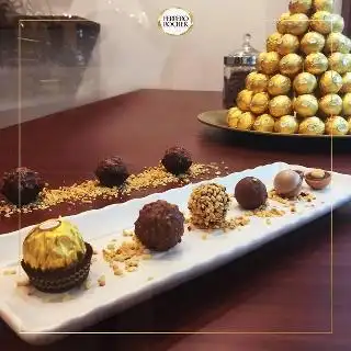 Ferrero Rocher Cafe Food Photo 5