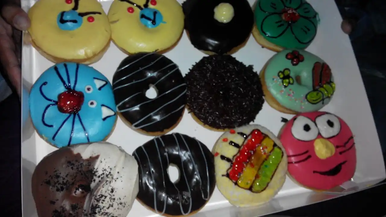 Donat Madu Cihanjuang