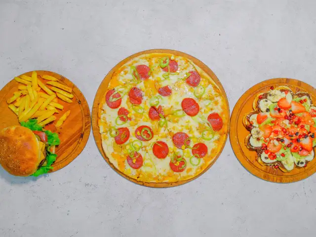 Pinsere Maza Pizza & Hamburger'nin yemek ve ambiyans fotoğrafları 1