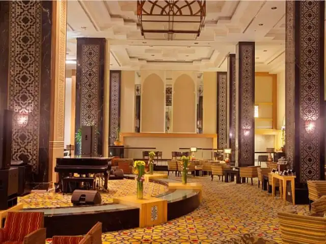 Songket Lounge - Hotel Istana Food Photo 3