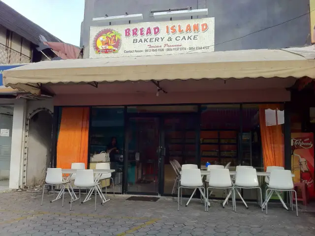 Gambar Makanan Bread Island 2