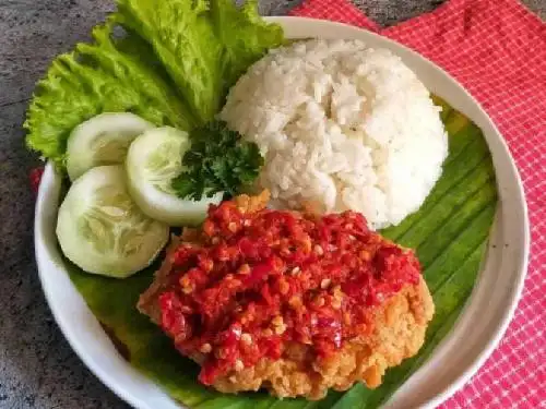 Ayam Geprek Paninsula, Pekanbaru