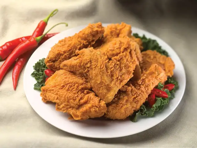 Mr Wings Fried Chicken & More'nin yemek ve ambiyans fotoğrafları 5