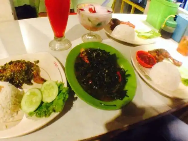 Gambar Makanan Pecel Lele Lela 12