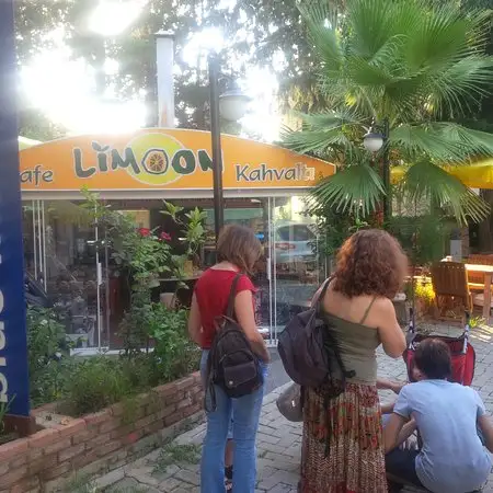 Limoon Cafe Restaurant'nin yemek ve ambiyans fotoğrafları 43