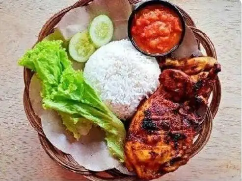 Ayam Bakar Dan Ayam Geprek Po Nazwa